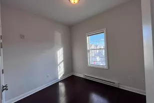 109 Sutton St, Providence, RI 02903 - Photo 16