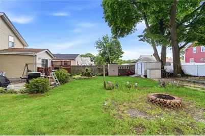 106 Samuel Avenue, Pawtucket, RI 02860 - Photo 22