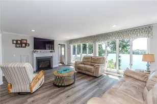 303 Gorton Lake Blvd, Warwick, RI 02886 - Photo 10