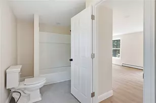 533 Scituate Ave, Cranston, RI 02921 - Photo 32