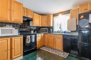184 Gladstone St, Cranston, RI 02920 - Photo 4