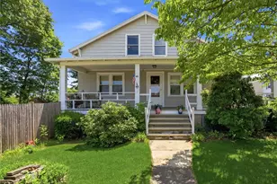 49 W Warwick Ave, West Warwick, RI 02893 - Photo 1