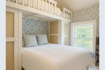 729 Bellevue Avenue #Cottage, Newport, RI 02840 - Photo 8