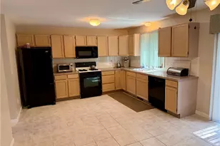 200 Cannon St, Cranston, RI 02920 - Photo 6