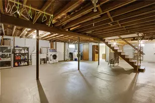 68 Birchwood Dr, Narragansett, RI 02882 - Photo 40