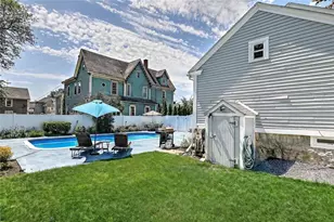 149 Earle St, Woonsocket, RI 02895 - Photo 36