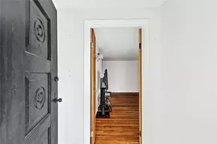 155 Lowden St, Pawtucket, RI 02860 - Photo 6