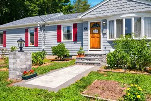 9 Patricia Cir, Smithfield, RI 02917 - Photo 4