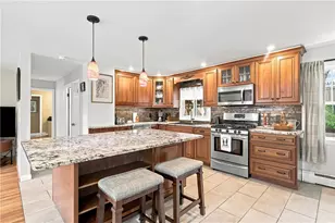 9 Patricia Cir, Smithfield, RI 02917 - Photo 8