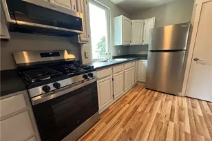 16 Lonsdale School St, Lincoln, RI 02865 - Photo 2