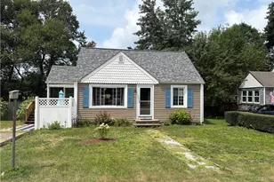52 Twin Leaf Trail, Narragansett, RI 02874 - Photo 2