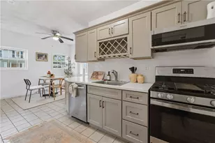 52 Blake Street St, Warwick, RI 02889 - Photo 4