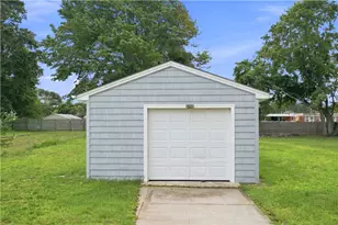52 Blake Street St, Warwick, RI 02889 - Photo 6