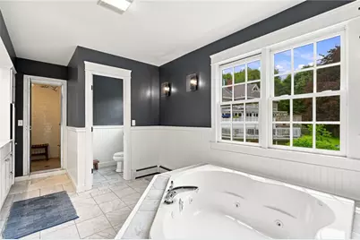 2269 East Main Road, Portsmouth, RI 02871 - Photo 32