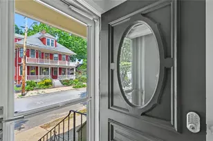 70 Oak St, Providence, RI 02909 - Photo 4