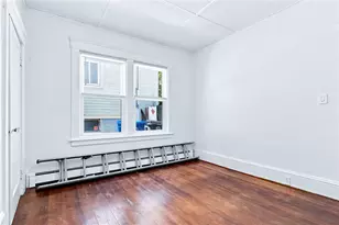 102 Overhill Rd, Providence, RI 02906 - Photo 14