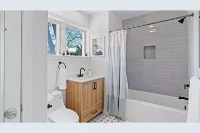 152 Tuckerman Avenue #7, Middletown, RI 02842 - Photo 26
