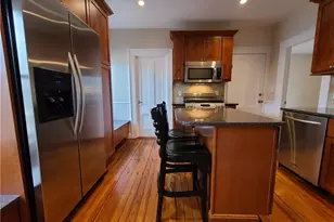 154 2nd St, East Providence, RI 02914 - Photo 2