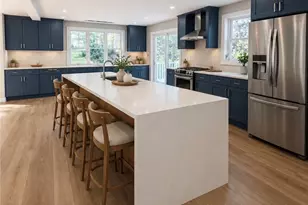 3 Richard St, Johnston, RI 02919 - Photo 2
