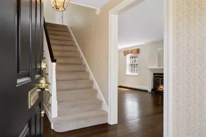 20 Drowne Parkway, East Providence, RI 02916 - Photo 6