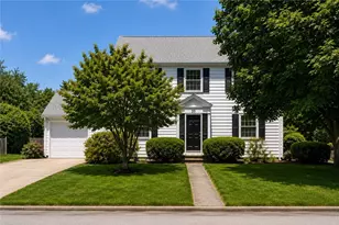 20 Drowne Pkwy, East Providence, RI 02916 - Photo 2