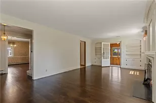 20 Drowne Pkwy, East Providence, RI 02916 - Photo 10