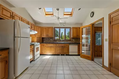 20 Drowne Parkway, East Providence, RI 02916 - Photo 14