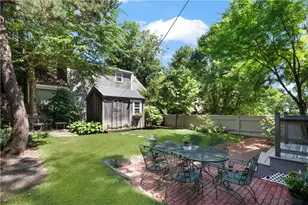 37 Arnold St, Providence, RI 02906 - Photo 34