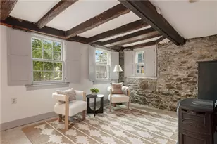 37 Arnold St, Providence, RI 02906 - Photo 26