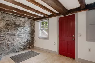 37 Arnold St, Providence, RI 02906 - Photo 32
