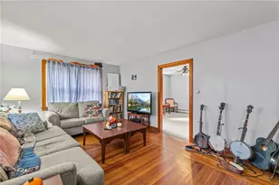 379 Maple Ave, Barrington, RI 02806 - Photo 8