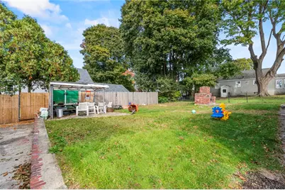 379 Maple Avenue, Barrington, RI 02806 - Photo 4