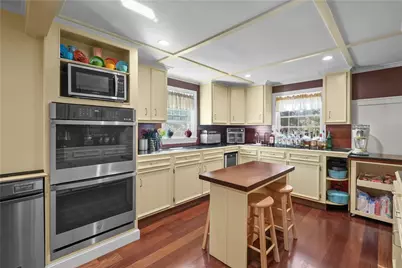 93 South Pierce Road, East Greenwich, RI 02818 - Photo 2