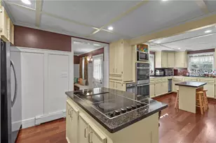 93 S Pierce Rd, East Greenwich, RI 02818 - Photo 8