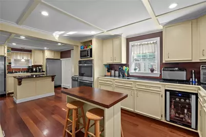 93 South Pierce Road, East Greenwich, RI 02818 - Photo 4