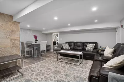 807 Pontiac Avenue, Cranston, RI 02910 - Photo 22