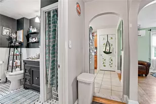 163 Isabella Ave, Providence, RI 02908 - Photo 20