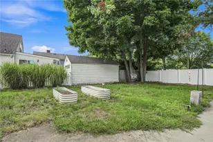 163 Isabella Ave, Providence, RI 02908 - Photo 38