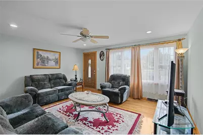 204 Knollwood Drive, Woonsocket, RI 02895 - Photo 14
