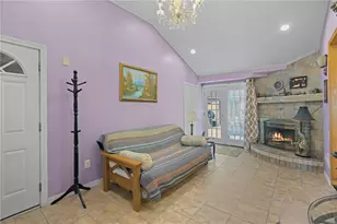 204 Knollwood Dr, Woonsocket, RI 02895 - Photo 6