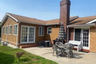 204 Knollwood Dr, Woonsocket, RI 02895 - Photo 1
