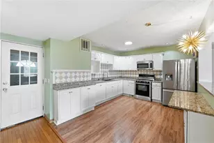 137 Reservoir Ave, Providence, RI 02907 - Photo 4