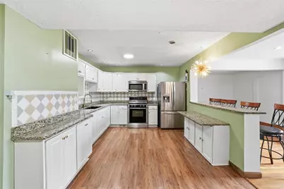 137 Reservoir Avenue, Providence, RI 02907 - Photo 6