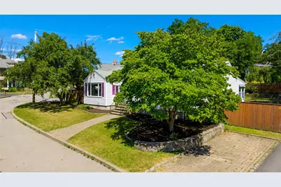 118 Summit Avenue, West Warwick, RI 02893 - Photo 36