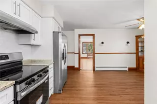 118 Summit Ave, West Warwick, RI 02893 - Photo 4