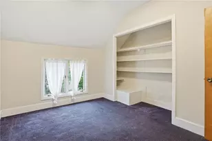 407 Smithfield Ave, Pawtucket, RI 02860 - Photo 30