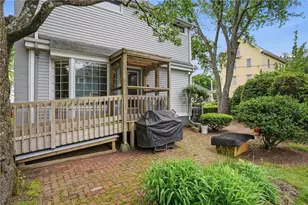 407 Smithfield Ave, Pawtucket, RI 02860 - Photo 48