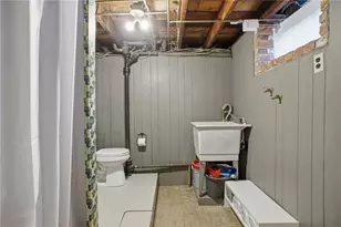 407 Smithfield Ave, Pawtucket, RI 02860 - Photo 38