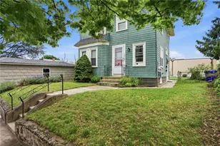 104 Fairview Ave, Pawtucket, RI 02860 - Photo 26