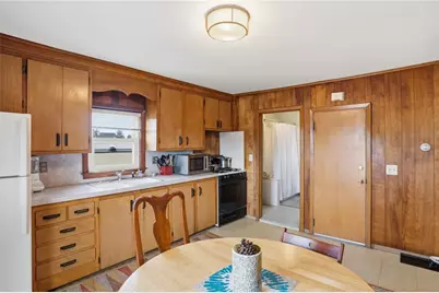 104 Fairview Avenue, Pawtucket, RI 02860 - Photo 16